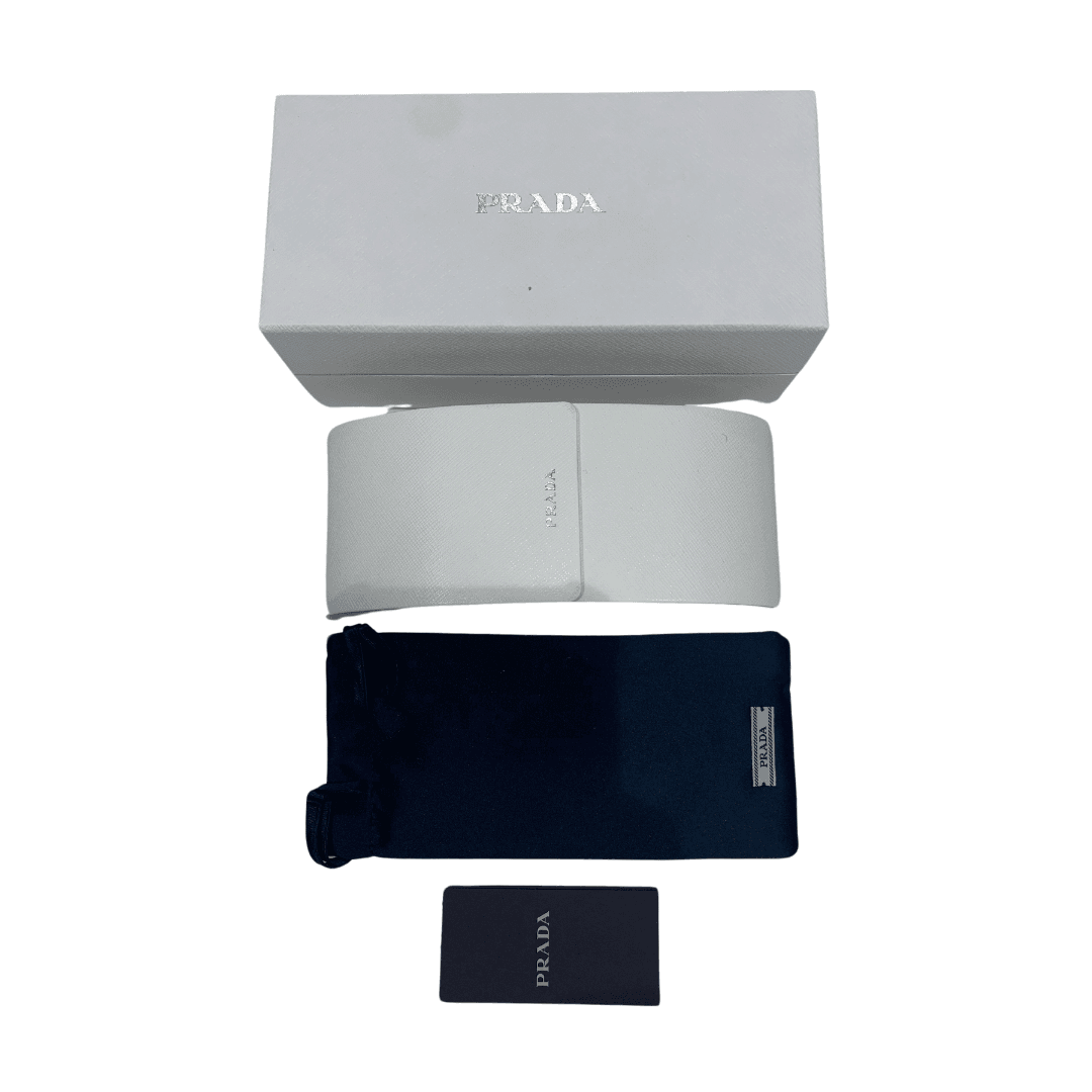 Estuche Prada blanco Estuche Prada blanco