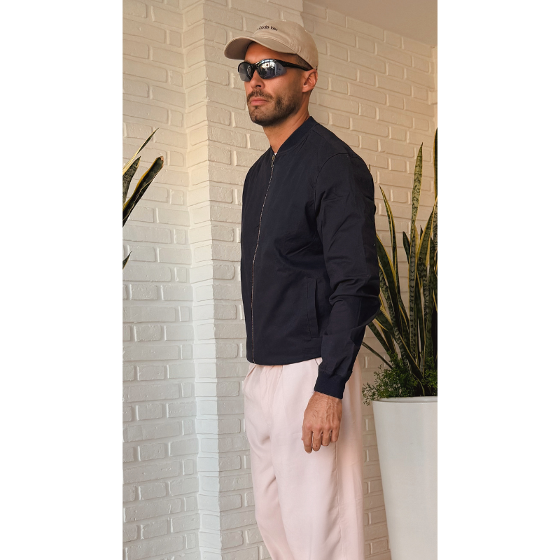 Campera corte clásico cierre