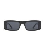 ANTEOJO DE SOL VULK 80S C1 POLARIZED FRENTE. ARMAZON DE ACETATO BIODEGRADABLE CON PATILLAS DE ACETATO CON ALMA DE METAL BISAGRAS METALICAS. COLOR NEGRO BRILLO CON LENTES COLOR GRIS COMPACTO