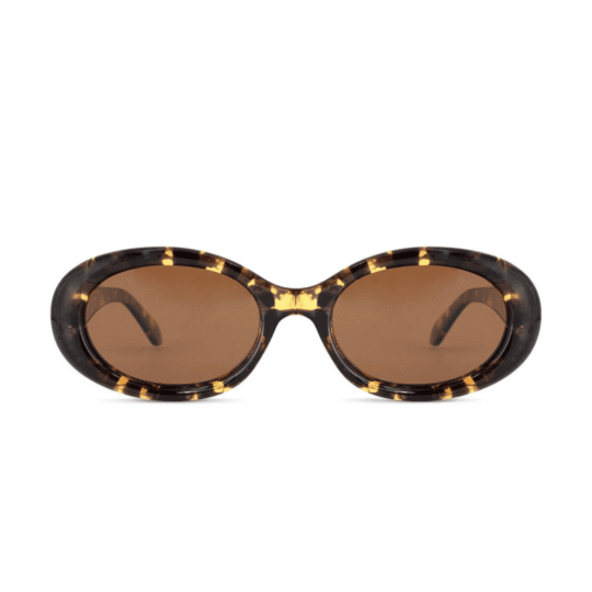 ANTEOJO DE SOL VULK ALMOND MDEMI B15 POL FRENTE. ARMAZON Y PATILLAS MATERIAL G-FLEX. ARMAZON COLOR CAREY TERMINACION BRILLO CON LENTES COLOR MARRON COMPACTO POLARIZADAS