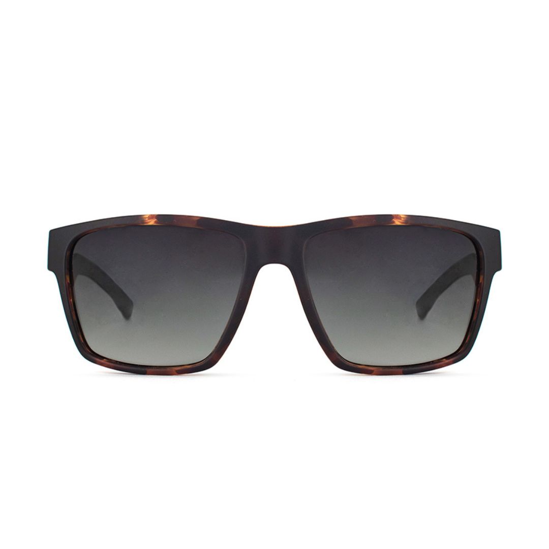 ANTEOJO DE SOL RUSTY VALLEY MDEMI 03 POL. FRENTE. ARMAZON Y PATILLAS G-FLEX. CON LENTES 100% UVA Y UVB POLARIZADAS. MODELO DE COLOR CAREY TERMINACION MATE CON LENTES COLOR GRIS DEGRADÉ