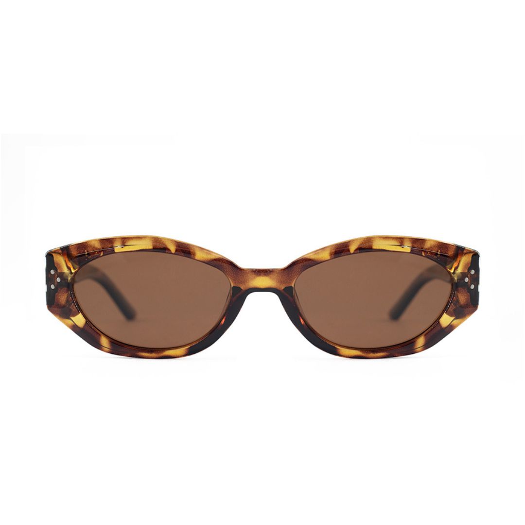 ANTEOJO DE SOL RUSTY TELDEN C3P FRENTE ANTEOJO DE SOL RUSTY TELDEN C3P. ARMAZON Y PATILLAS DE GRILAMID CON LENTES POLARIZADAS. MODELO DE COLOR CAREY TERMINACION BRILLO CON LENTES COLOR SEPIA COMPACTO