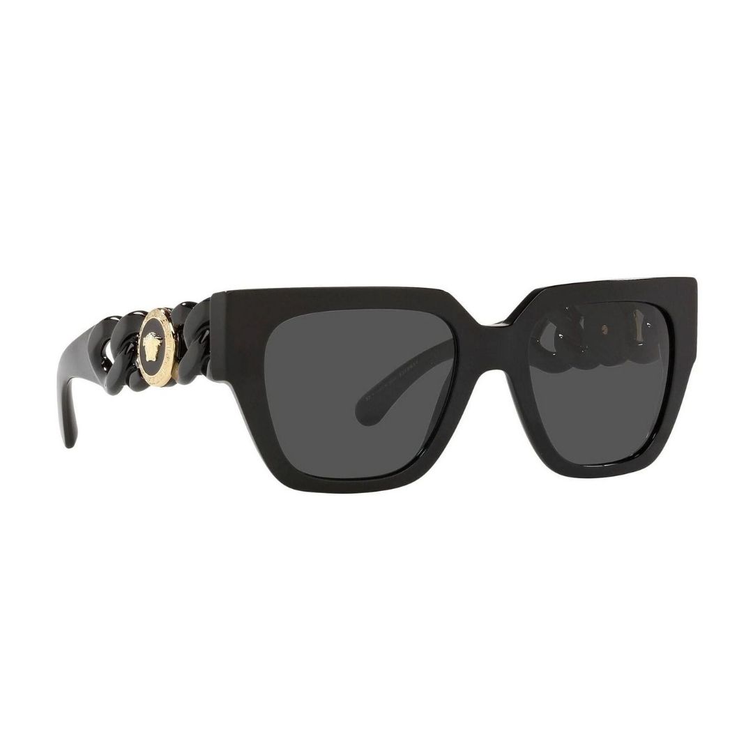 Anteojo de sol versace 4409 GB1 87 frente. Modelo de acetato color negro con lentes color gris compacto
