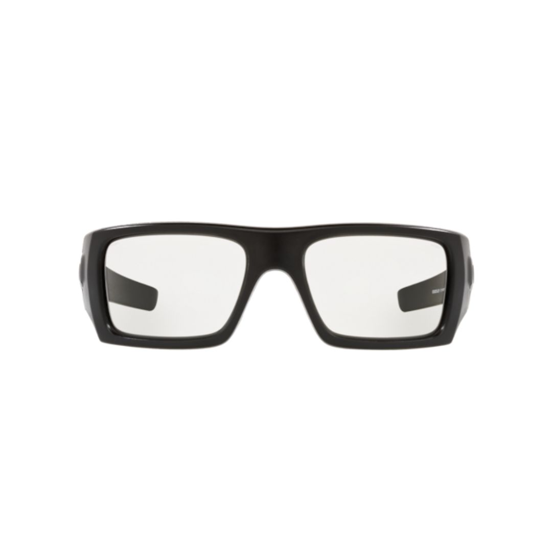 Oakley Si Ballistic Det Cord OO9253-925307 NEGRO MATE . es una gafas deportivas y tácticas de alto rendimiento diseñadas para entornos difíciles. Cumple con los estándares MIL PRF32432 y ANSI Z87.1 (2010), ideal para militares y policías. Las características incluyen materiales ligeros, revestimiento antiniebla, tallos de oreja compatibles con coms, tecnología antideslizante, ajuste de tres puntos y geometría de lente base de 8.75 que garantizan la máxima comodidad y protección durante operaciones tácticas de alto riesgo.